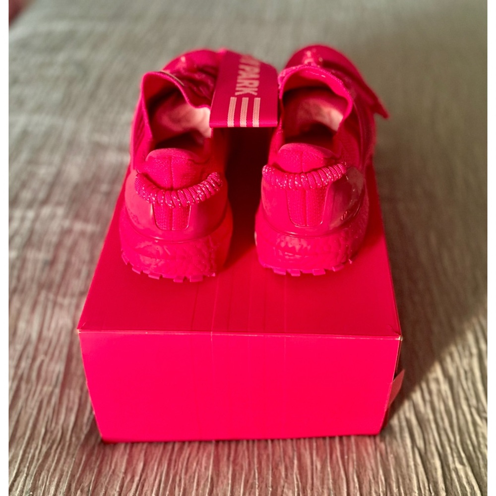 Adidas Ivy Park Ultraboost OG Sneakers - Picture 7 of 9
